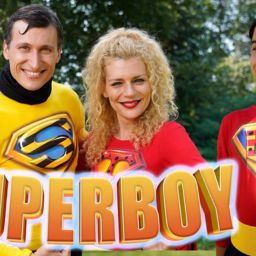 Smejko a Tanculienka – Superboy